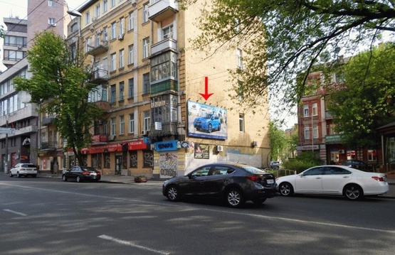 Фото рекламної площини за адресою Львовская пл., возле ул.Артема 7, от ст.м.Лукьяновская, в центр