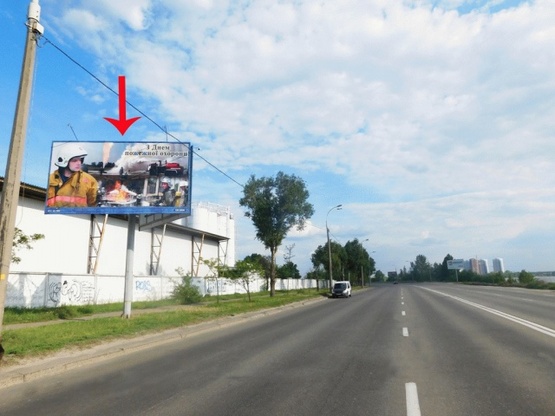 Фото рекламной плоскости по адресу Днепровская набережная, 360 м от ж/д моста