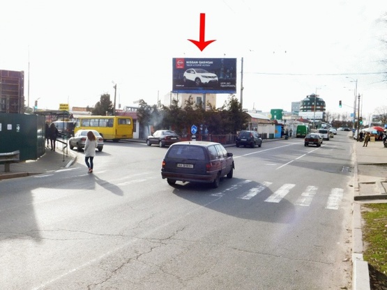 Фото рекламной плоскости по адресу Зодчих ул., напротив д.№44, возле пр-та 50-летия Октября