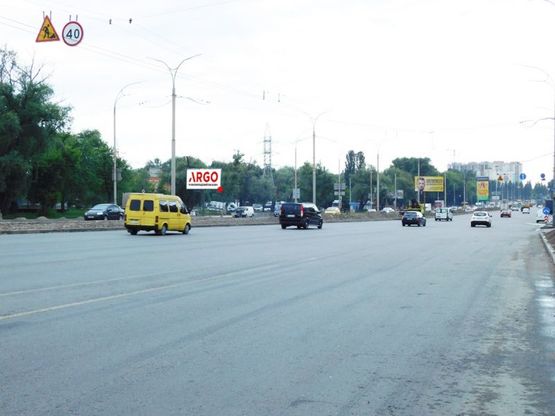 Фото рекламной плоскости по адресу Заболотного академика ул. 3 напротив