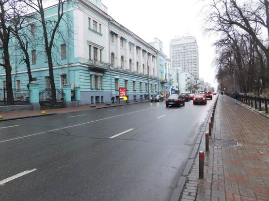 Фото рекламной плоскости по адресу Грушевского Михаила ул. 30/1