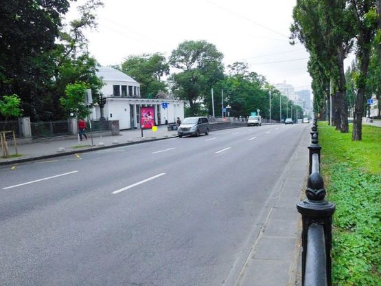 Фото рекламної площини за адресою Шевченка Тараса бульв. ст.метро "Університет"