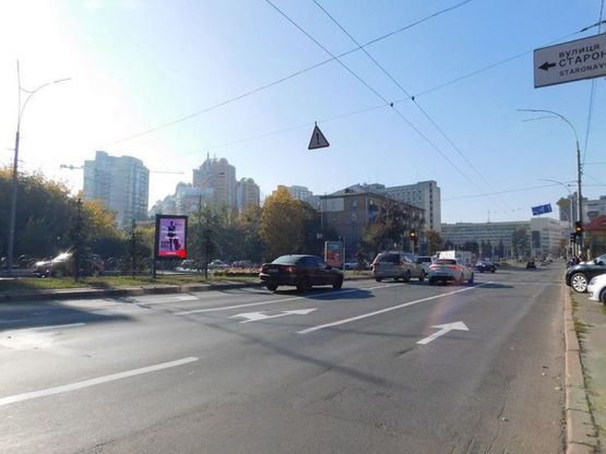 Фото рекламної площини за адресою Алмазова генерала ул. 6