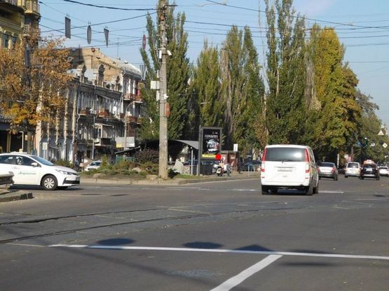 Фото рекламної площини за адресою Верхний Вал. 12/28