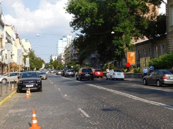 Фото рекламної площини за адресою Хмельницкого Богдана ул. 37