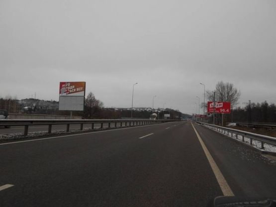 Фото рекламной плоскости по адресу Дніпровське шосе,  траса Н-01 "Київ-Знам'янка", км 21+590 право