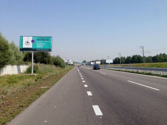 Фото рекламной плоскости по адресу Дніпровське шосе,траса Н-01 "Київ-Знам'янка" , км 22+050 право