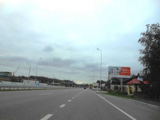 Фото рекламной плоскости по адресу Новообухівська траса, біля ресторану "Трипілля", км 26+900 право