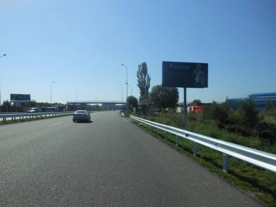 Фото рекламної площини за адресою Новообухівська траса, поворот на Підгірці, км 26+100 право