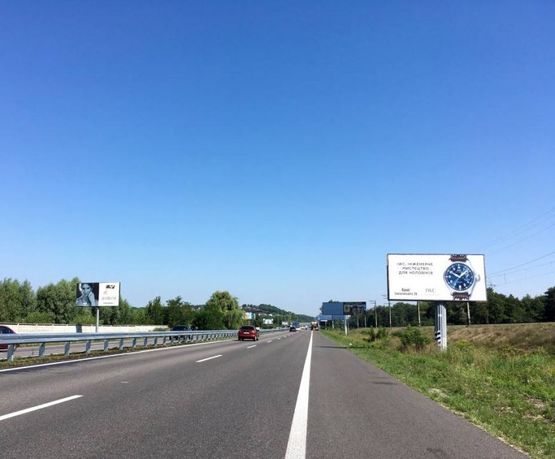 Фото рекламної площини за адресою Дніпровське шосе, 1 км до поворота на с.Лісники,  траса Н-01 "Київ-Знам'янка", км 21+850 ліво