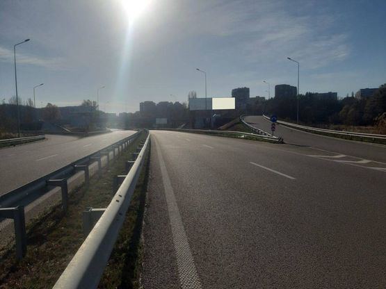 Фото рекламной плоскости по адресу км 43+600 праворуч (Н-01 Київ-Знам'янка), в'їзд в м.Обухів із Києва