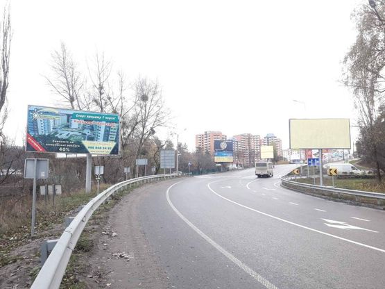 Фото рекламной плоскости по адресу м. Обухів, вул. Київська, в'їзд в Обухів з Києва, Українки,  право