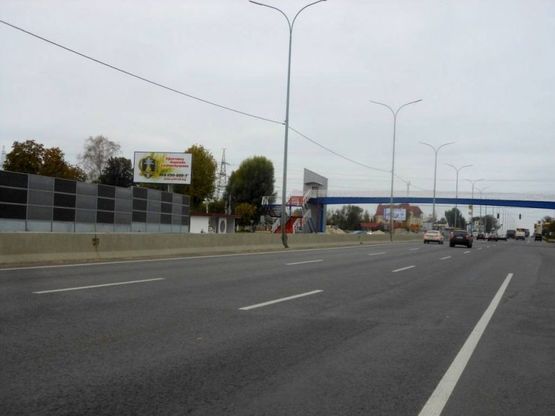 Фото рекламной плоскости по адресу с. Чабани, траса М-05 Київ-Одеса, км 16+485 ліво