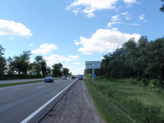 Фото рекламної площини за адресою траса М-05 Київ-Одеса, км 78+050 право