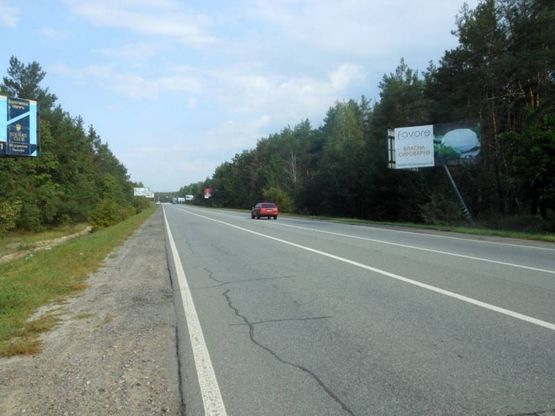 Фото рекламной плоскости по адресу Конча-Заспа, траса Р-02, км 34+900 ліво, поворот на с. Плюти