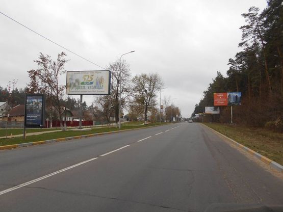 Фото рекламной плоскости по адресу смт. Гостомель, км 25+200 право, вул. Свято-Покровська, 64Б