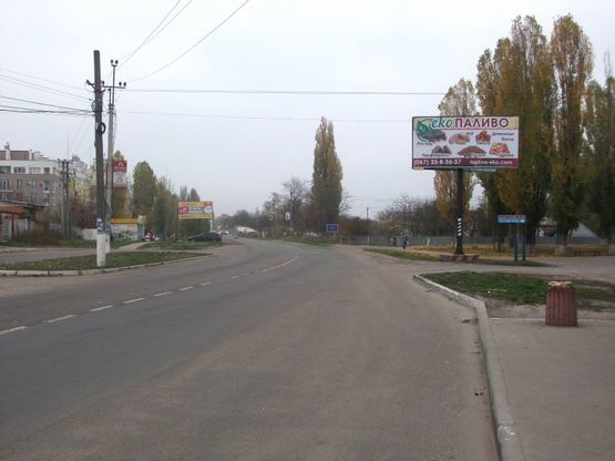 Фото рекламной плоскости по адресу вул. Декабристів, навпроти 145