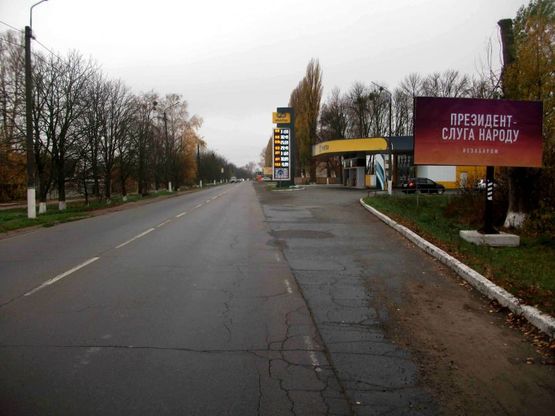 Фото рекламної площини за адресою вул. Декабристів, навпроти 384, перез АЗС МОТТО