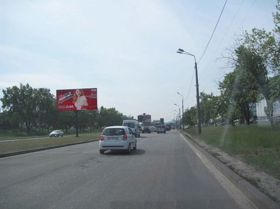 Фото рекламной плоскости по адресу Богатырская ул., ( 200 м от Добрынинской на Петровку)