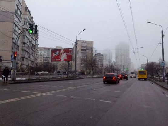 Фото рекламной плоскости по адресу Героев Сталинграда ул., 52 (150 м. до Героев Днепра ул.)