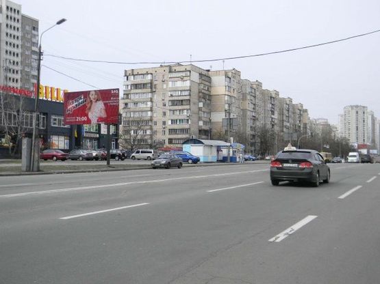 Фото рекламной плоскости по адресу Лифаря Сержа ул. (бывш. Сабурова) - 200 м. от Маяковского пр., (возле "BILLA")
