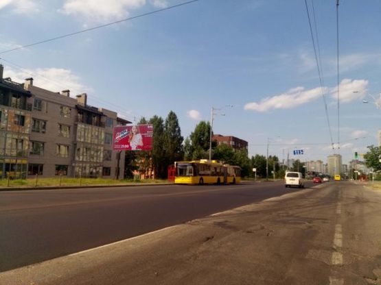 Фото рекламной плоскости по адресу Драйзера Т. ул. - Лаврухина ул.