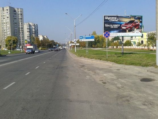 Фото рекламной плоскости по адресу Пасечная ул., 91 (АЗС ОККО, Ощадбанк, АЗС WOG)