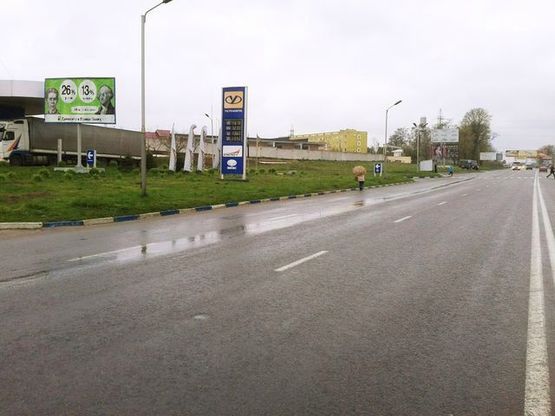 Фото рекламной плоскости по адресу Киевская трасса (с. Малехов, АЗС "Укрнафта")