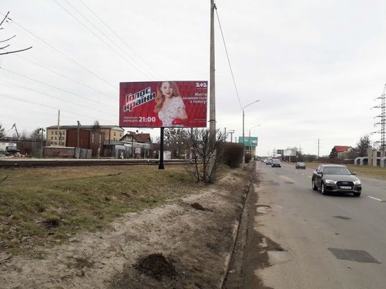 Фото рекламной плоскости по адресу Луганская ул., (ст. "Персанкивка") ТЦ "РУКАВИЧКА"