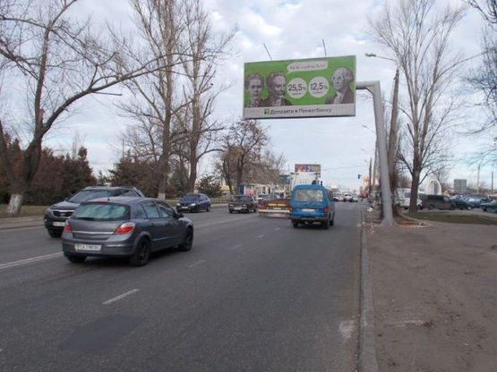 Фото рекламної площини за адресою Добровольского пр., 128 - Паустовского ул.