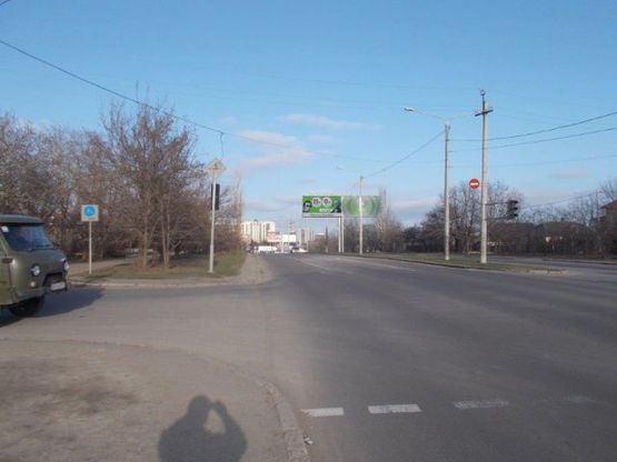 Фото рекламної площини за адресою Южная дорога, 40 - Кишиневская ул. (из центра) (левый)