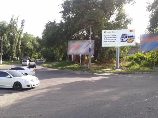 Фото рекламної площини за адресою Балковская ул. - Бугаевская ул.