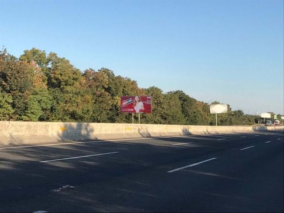 Фото рекламной плоскости по адресу Киевское шоссе, с. Большая Балка, 200 м. до АЗС "ОККО", 5 км. от Одессы
