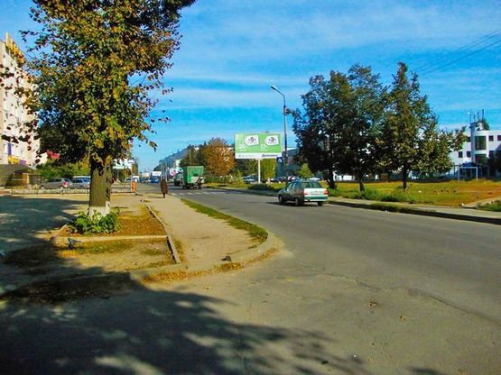 Фото рекламної площини за адресою Ремесленная ул., 17  (ТЦ "САМ Маркет",супермаркет "Экомаркет")