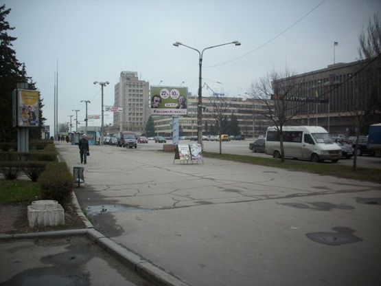 Фото рекламной плоскости по адресу Соборный пр., Героев пл. ЦЕНТРАЛЬНАЯ ЗОНА. ("Укртелеком", "Укрпошта","Приватбанк","Ощадбанк","Укрсиббанк")