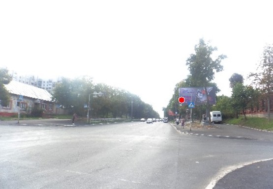 Фото рекламной плоскости по адресу Мира пр. - Мартина Небабы ул., к центру