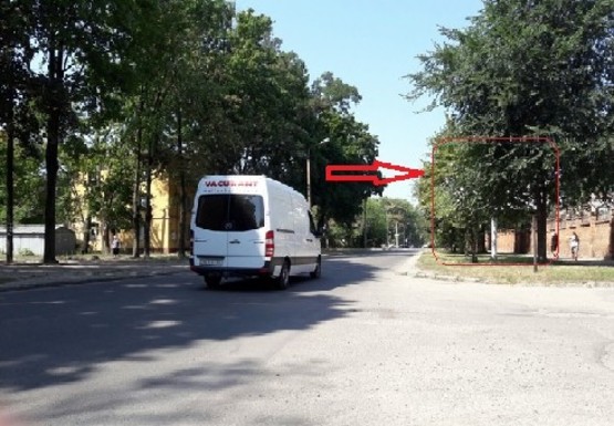 Фото рекламной плоскости по адресу Строителей ул., напротив дома № 33