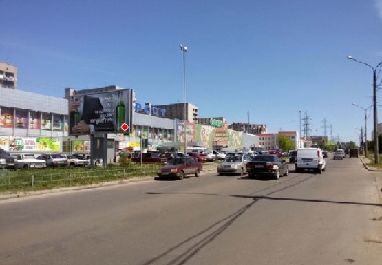 Фото рекламної площини за адресою Плехановская ул., 135_139, ст.м. Завод им. Малышева