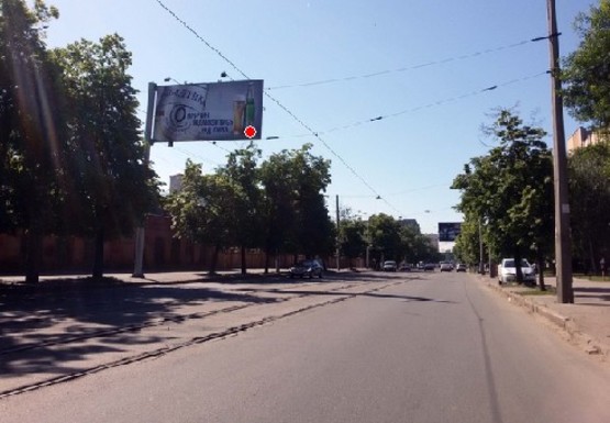 Фото рекламної площини за адресою Конарева ул., 13