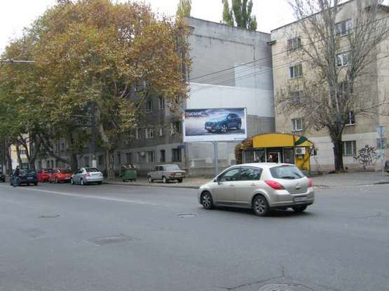 Фото рекламної площини за адресою Сегедська вул., 6 - Місячний пров. - Маршала Говорова вул.
