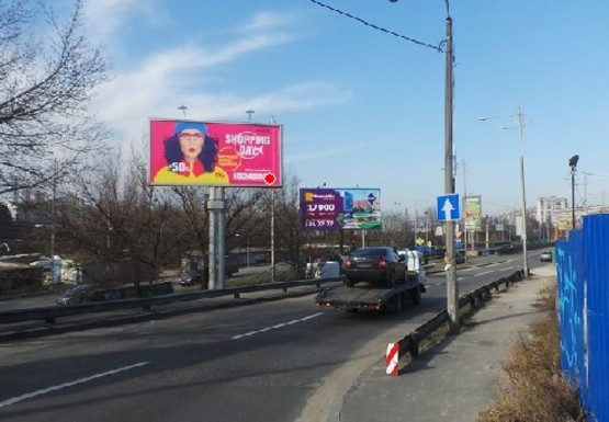 Фото рекламної площини за адресою Черновола ул., съезд на Борщаговскую ул. и Комарова пр.