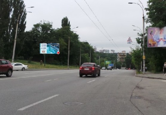 Фото рекламної площини за адресою Академика Щусева ул., 34/1 (напротив)