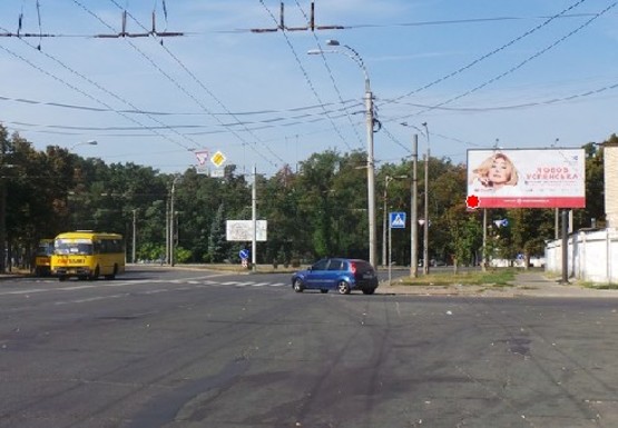 Фото рекламной плоскости по адресу Свободы пр., 28 (напротив)