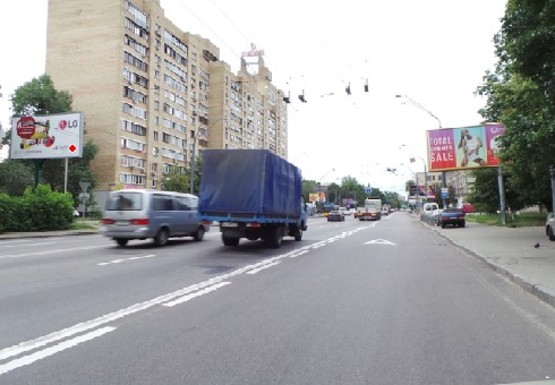 Фото рекламної площини за адресою Довженко ул., 16