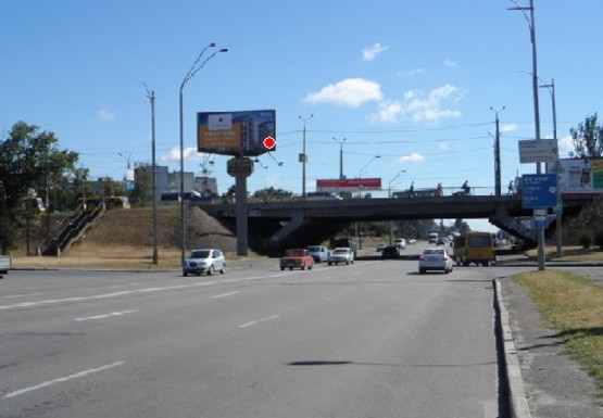 Фото рекламної площини за адресою Броварской пр. - Новороссийская пл.