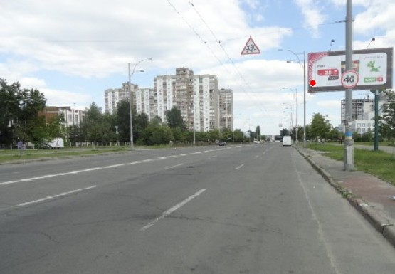 Фото рекламної площини за адресою Цветаевой Марины ул., напротив дома №8