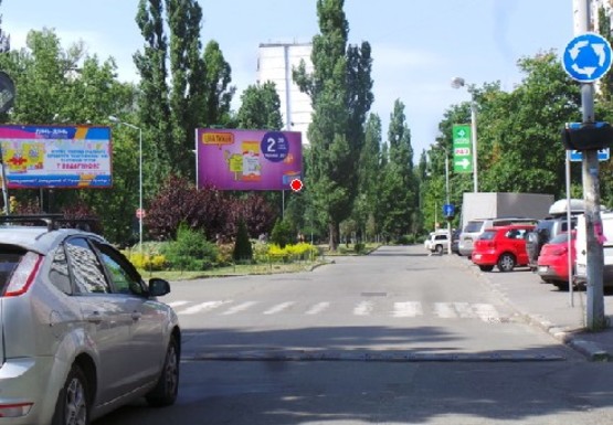 Фото рекламной плоскости по адресу Давыдова б-р., 12