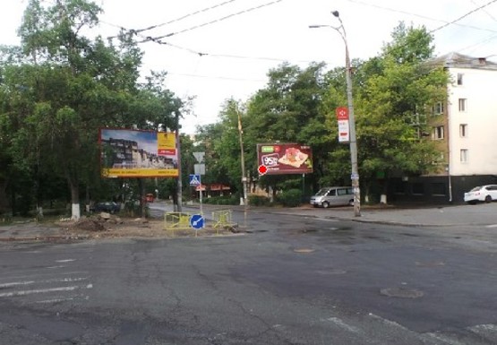 Фото рекламной плоскости по адресу Древлянская ул., 14 (бывш. Якира ул.) - Белорусская ул.