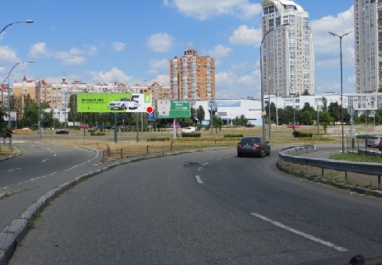 Фото рекламної площини за адресою Героев Сталинграда пр. - Бандеры пр. (бывш. Московский пр.)