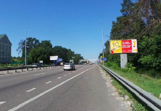 Фото рекламной плоскости по адресу Брест-Литовское шоссе, 2-ой надземный переход